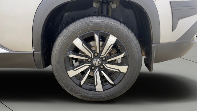 MG Hector Sharp Diesel MT BSIV Second-hand 2019 MG Hector Sharp Diesel MT BSIV for sale in Ahmedabad-29