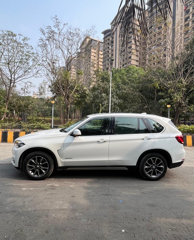 Second-hand 2017 BMW X5 xDrive 30d M Sport for sale in Mumbai-2