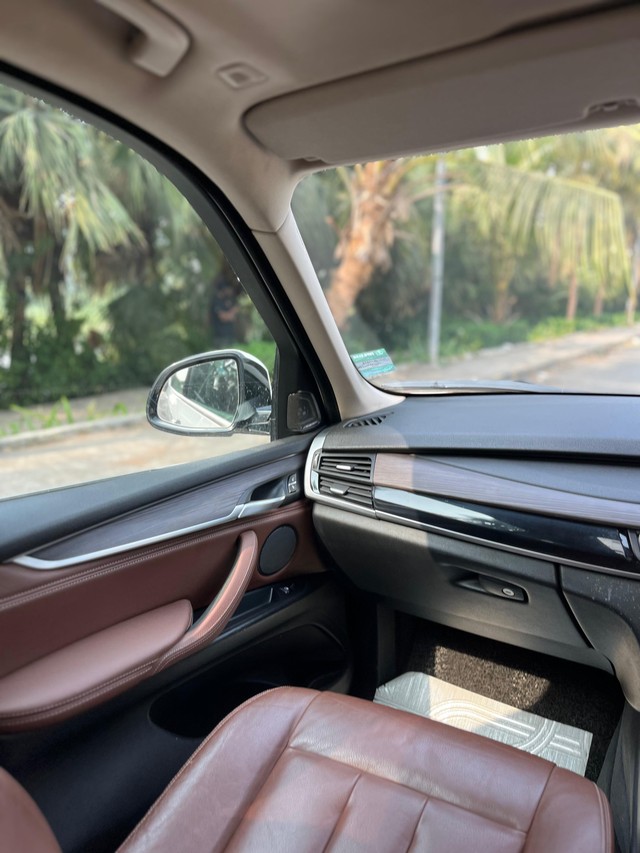 Second-hand 2017 BMW X5 xDrive 30d M Sport for sale in Mumbai-8