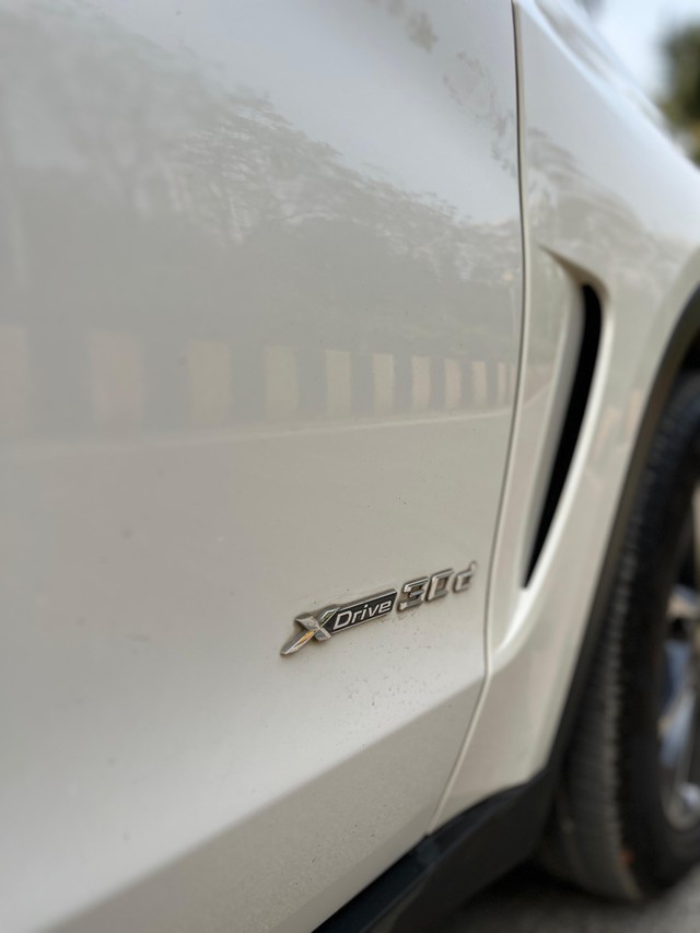 Second-hand 2017 BMW X5 xDrive 30d M Sport for sale in Mumbai-25