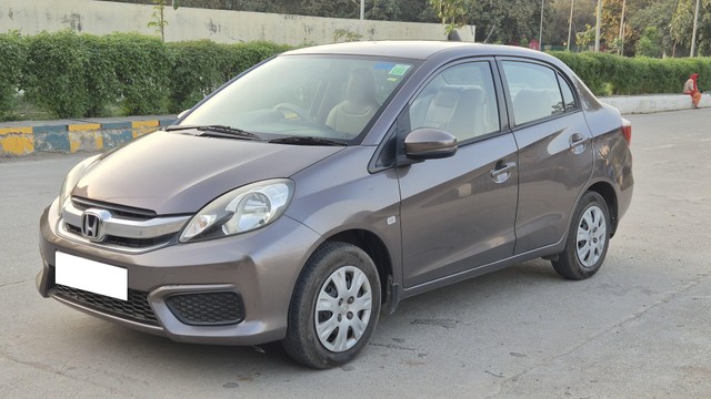 Second-hand 2016 Honda Amaze S i-Vtech for sale in Noida-7