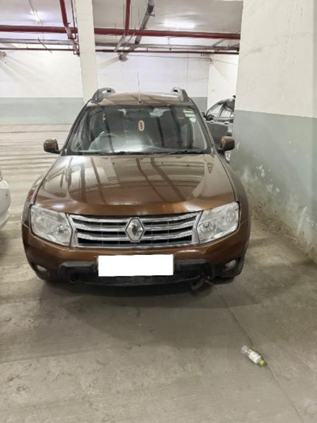 Second-hand 2014 Renault Duster 85PS Diesel RxL Optional with Nav for sale in Lucknow-2
