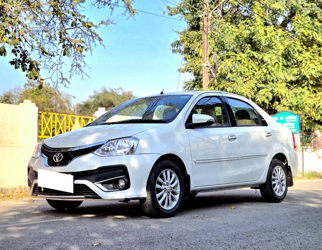 Second-hand 2017 Toyota Etios 1.4 VXD for sale in Lucknow-6