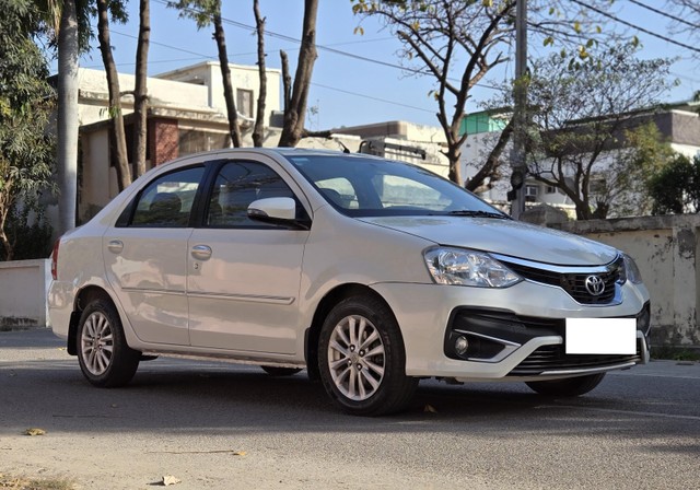 Second-hand 2017 Toyota Etios 1.4 VXD for sale in Lucknow-7