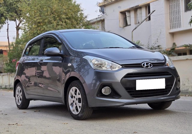 Second-hand 2016 Hyundai Grand i10 Magna for sale in Lucknow-0