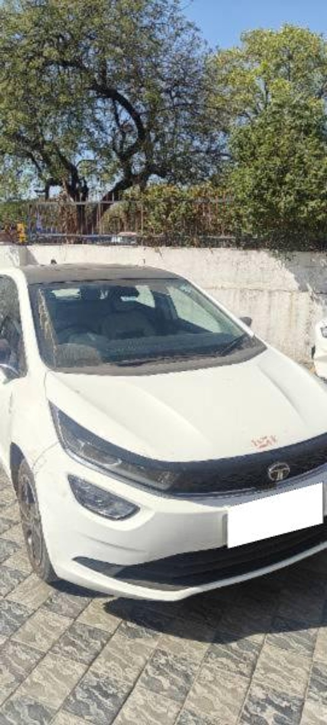 Second-hand 2024 Tata Altroz XZ Plus S CNG for sale in Jaipur-1
