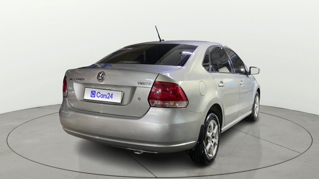 Second-hand 2013 Volkswagen Vento Petrol Highline for sale in Kolkata-13