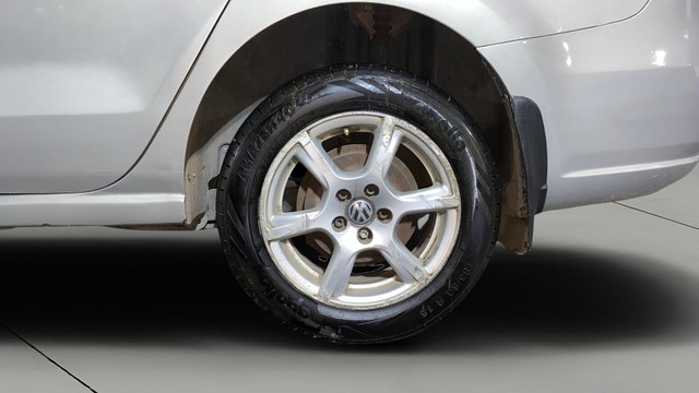 Second-hand 2013 Volkswagen Vento Petrol Highline for sale in Kolkata-28