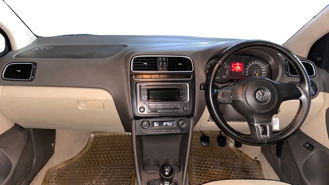 Second-hand 2013 Volkswagen Vento Petrol Highline for sale in Kolkata-21