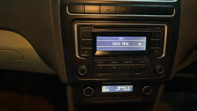 Second-hand 2013 Volkswagen Vento Petrol Highline for sale in Kolkata-1