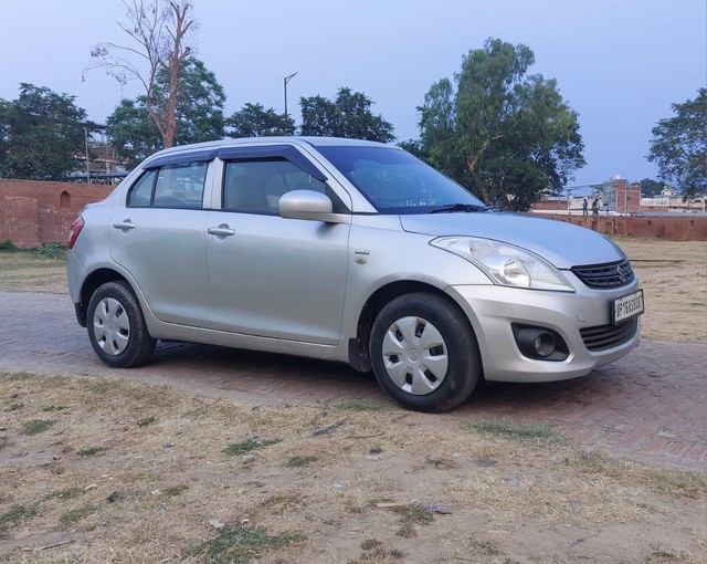 Second-hand 2014 Maruti Suzuki Swift Dzire LDI for sale in Lucknow-4