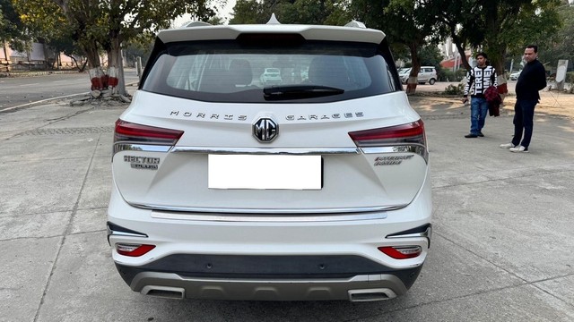Second-hand 2021 MG Hector Plus Sharp CVT for sale in New Delhi-1