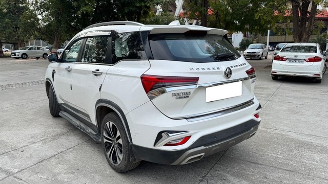 Second-hand 2021 MG Hector Plus Sharp CVT for sale in New Delhi-6
