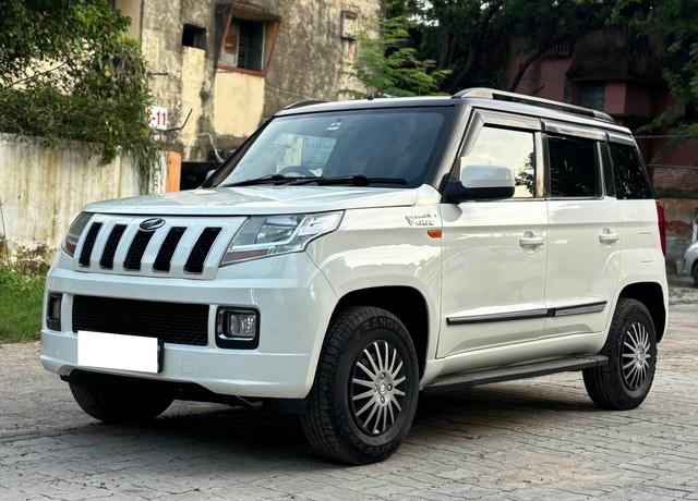 Second-hand 2015 Mahindra TUV 300 T6 Plus for sale in Lucknow-5