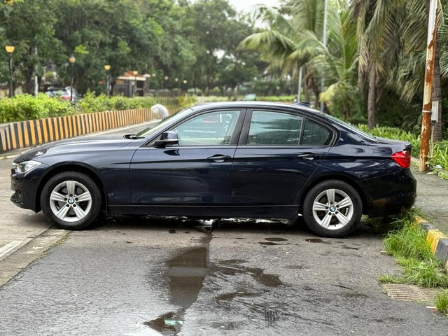 Second-hand 2014 BMW 3 Series 320d Luxury Plus for sale in Mumbai-3