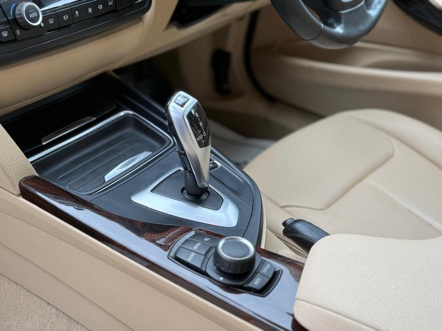 Second-hand 2014 BMW 3 Series 320d Luxury Plus for sale in Mumbai-16