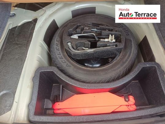 Skoda Rapid 1.5 TDI Ambition Plus Second-hand 2014 Skoda Rapid 1.5 TDI Ambition Plus for sale in Pondicherry-10