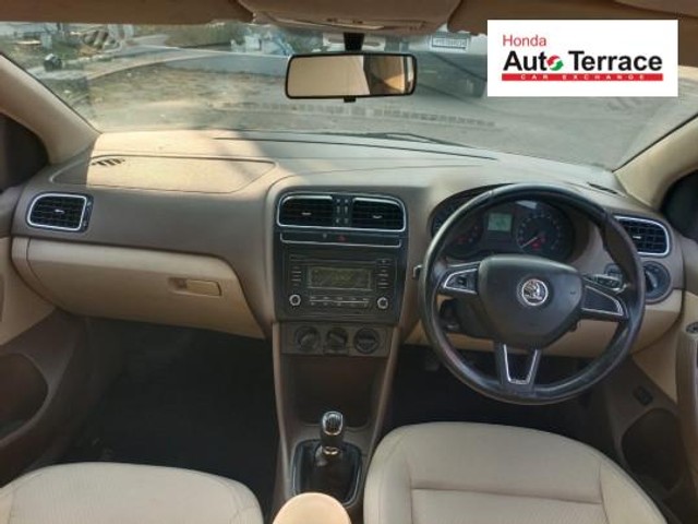 Skoda Rapid 1.5 TDI Ambition Plus Second-hand 2014 Skoda Rapid 1.5 TDI Ambition Plus for sale in Pondicherry-8