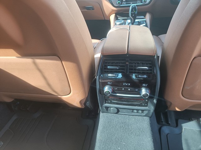 Second-hand 2024 BMW 6 Series GT 620d M Sport for sale in Mumbai-12