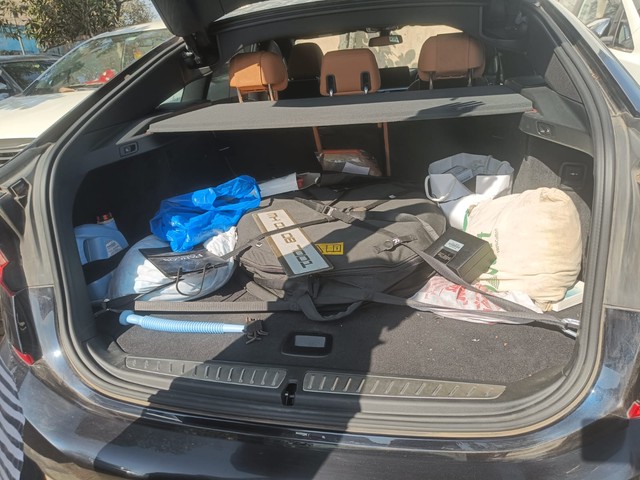 Second-hand 2024 BMW 6 Series GT 620d M Sport for sale in Mumbai-16