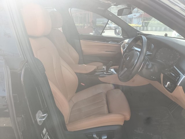 Second-hand 2024 BMW 6 Series GT 620d M Sport for sale in Mumbai-11