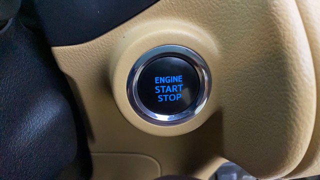 Second-hand 2017 Toyota Innova Crysta 2.4 VX 7Str for sale in Thane-10