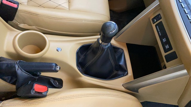 Second-hand 2017 Toyota Innova Crysta 2.4 VX 7Str for sale in Thane-23