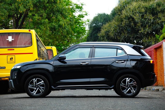 Second-hand 2024 Hyundai Creta SX (O) iVT for sale in Kolkata-4