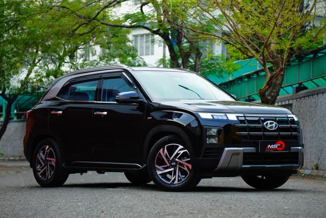 Second-hand 2024 Hyundai Creta SX (O) iVT for sale in Kolkata-18