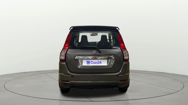 Second-hand 2022 Maruti Suzuki Wagon R ZXI Plus BSVI for sale in Surat-14