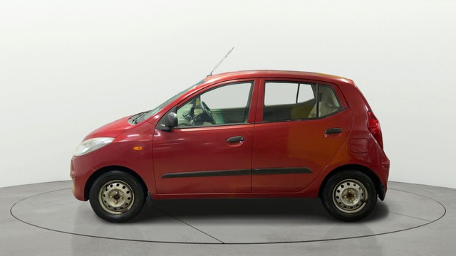 Hyundai i10 Era 1.1 iTech SE Second-hand 2012 Hyundai i10 Era 1.1 iTech SE for sale in Surat-5