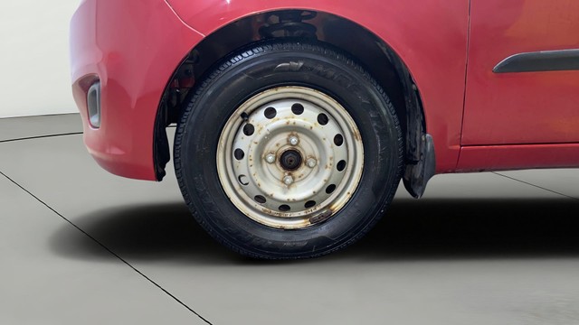 Hyundai i10 Era 1.1 iTech SE Second-hand 2012 Hyundai i10 Era 1.1 iTech SE for sale in Surat-26