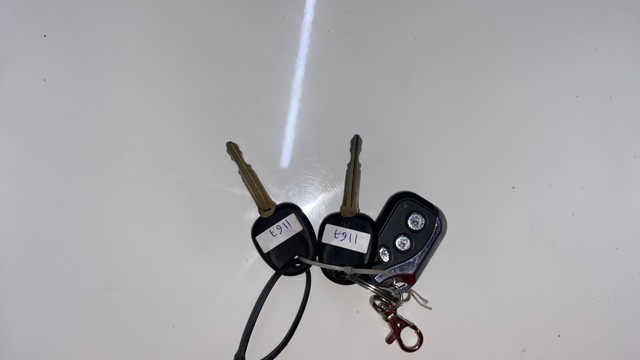 Hyundai i10 Era 1.1 iTech SE Second-hand 2012 Hyundai i10 Era 1.1 iTech SE for sale in Surat-21