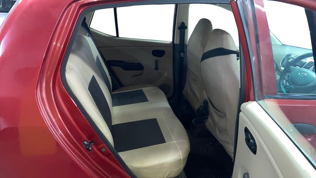 Hyundai i10 Era 1.1 iTech SE Second-hand 2012 Hyundai i10 Era 1.1 iTech SE for sale in Surat-16