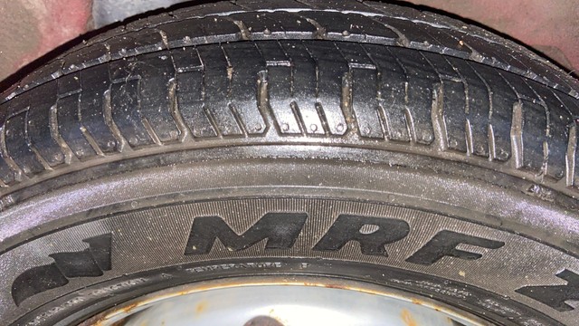 Hyundai i10 Era 1.1 iTech SE Second-hand 2012 Hyundai i10 Era 1.1 iTech SE for sale in Surat-32