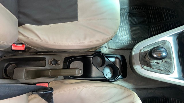 Hyundai i10 Era 1.1 iTech SE Second-hand 2012 Hyundai i10 Era 1.1 iTech SE for sale in Surat-13