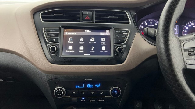 Second-hand 2018 Hyundai i20 1.2 Asta for sale in Lucknow-32