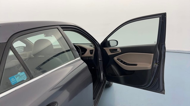 Second-hand 2018 Hyundai i20 1.2 Asta for sale in Lucknow-16