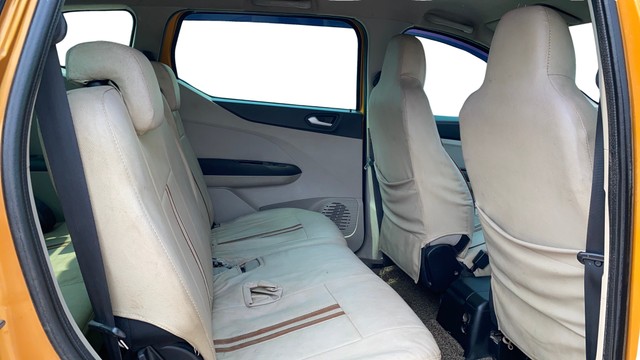 Second-hand 2019 Renault Triber RXZ for sale in Patna-3