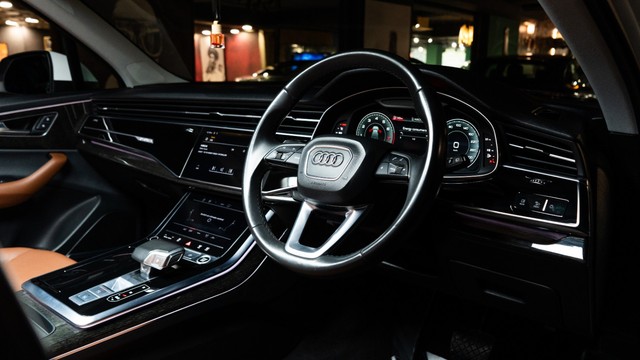 Second-hand 2022 Audi Q7 Technology 2022-2022 for sale in New Delhi-16