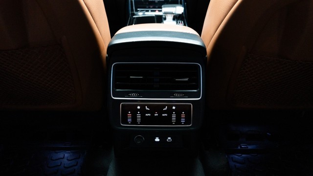 Second-hand 2022 Audi Q7 Technology 2022-2022 for sale in New Delhi-17