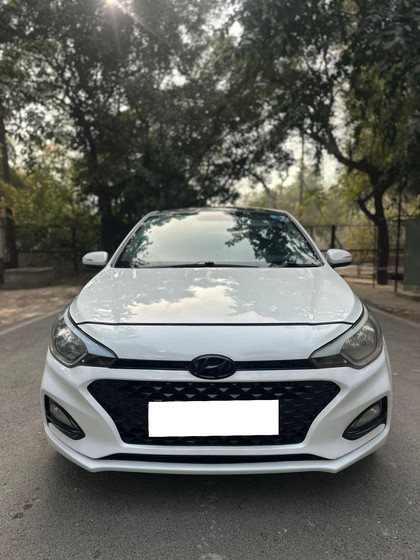 Second-hand 2018 Hyundai i20 1.2 Asta for sale in New Delhi