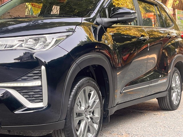 Second-hand 2025 Toyota Innova Hycross ZX(O) Hybrid for sale in New Delhi-17