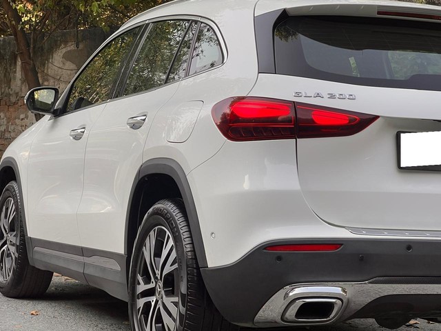 Second-hand 2024 Mercedes-Benz GLA 200 for sale in New Delhi-18