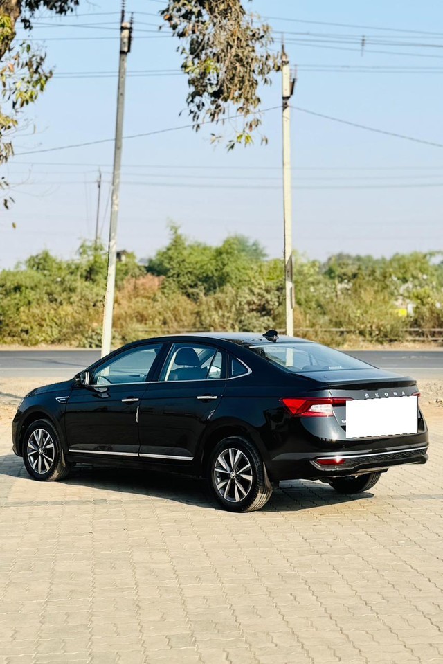 Skoda Slavia 1.0 TSI Style Second-hand 2024 Skoda Slavia 1.0 TSI Style for sale in Surat-2