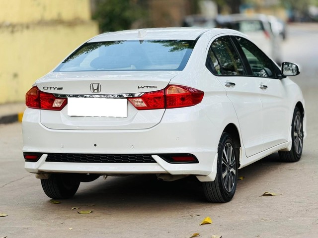 Second-hand 2017 Honda City i VTEC V for sale in Pune-4