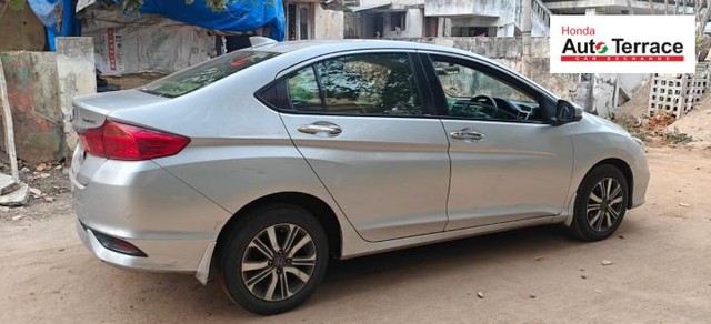 Second-hand 2017 Honda City V MT AVN for sale in Visakhapatnam-2