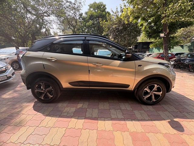 Tata Nexon XZA Plus LUXS Kaziranga AMT Second-hand 2023 Tata Nexon XZA Plus LUXS Kaziranga AMT for sale in Thane-17