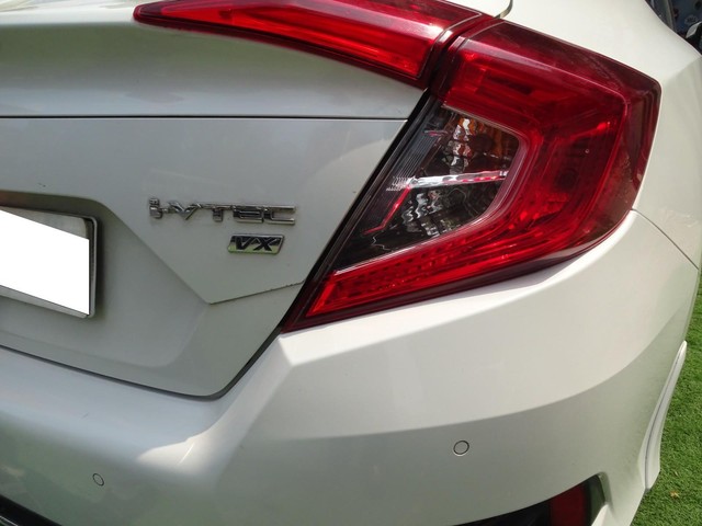 Honda Civic VX Second-hand 2019 Honda Civic VX for sale in Kolkata-16