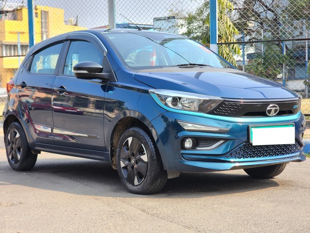 Second-hand 2023 Tata Tiago EV XZ Plus Tech LUX LR ACFC for sale in Kolkata-0
